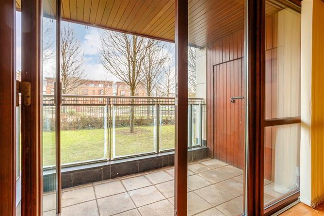 2 Adamstown Avenue, Adamstown Castle, Lucan, Dublin
