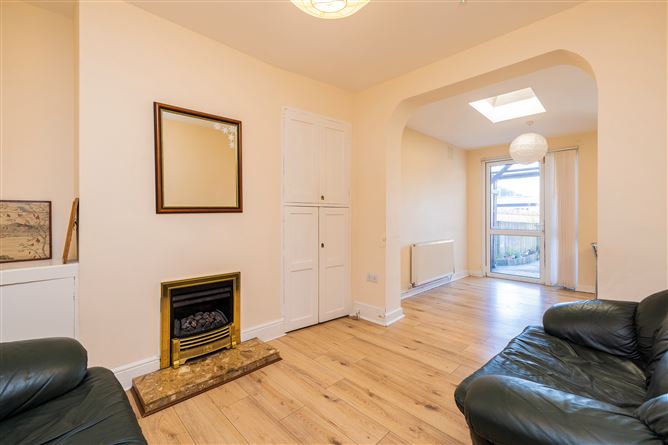 24 Iveleary Road, Whitehall, Dublin 9