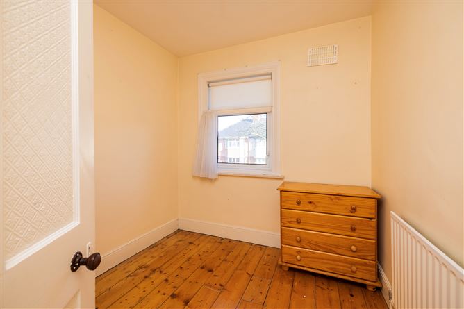 24 Iveleary Road, Whitehall, Dublin 9