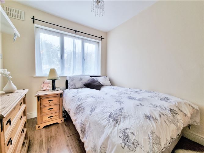 8 Bishop Rogan Park, Kilcullen, Kildare