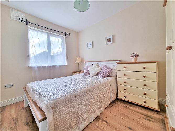 8 Bishop Rogan Park, Kilcullen, Kildare
