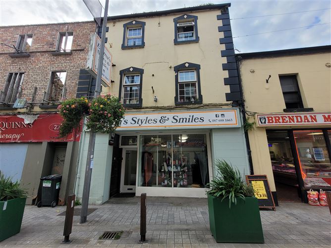 2 bed apartment & retail unit at 53 Narrow West Street
