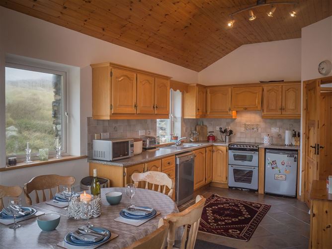 Errislannan Stone Cottage,H71W702, Clifden, Galway