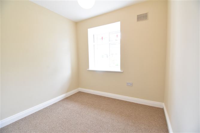 Photo 21 of 27 — 36 Madeira Grove, Enniscorthy, Wexford