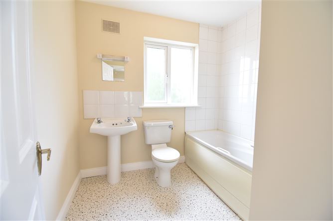 Photo 20 of 27 — 36 Madeira Grove, Enniscorthy, Wexford