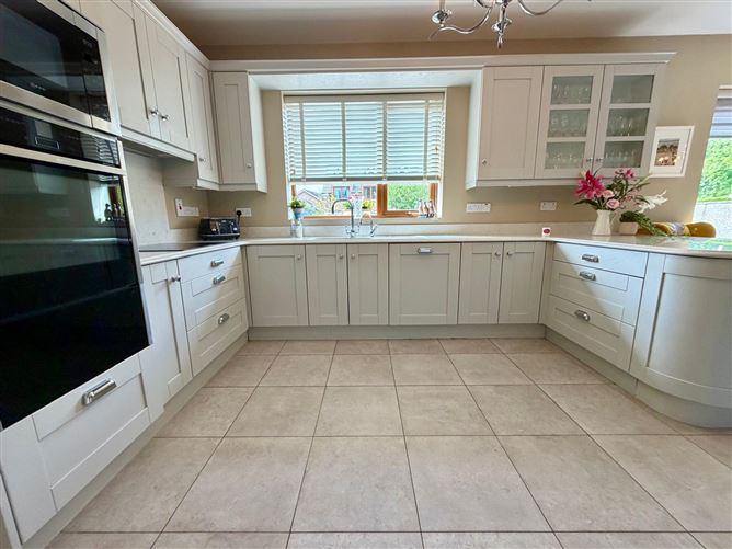 Photo 10 of 38 — 1 Harbour Grove, Dundalk, Louth