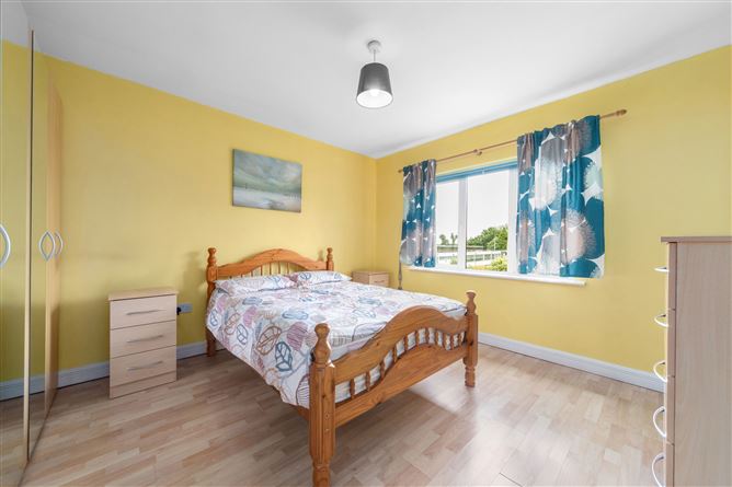 Photo 6 of 12 — 13 Churchview, Ballymahon, Longford