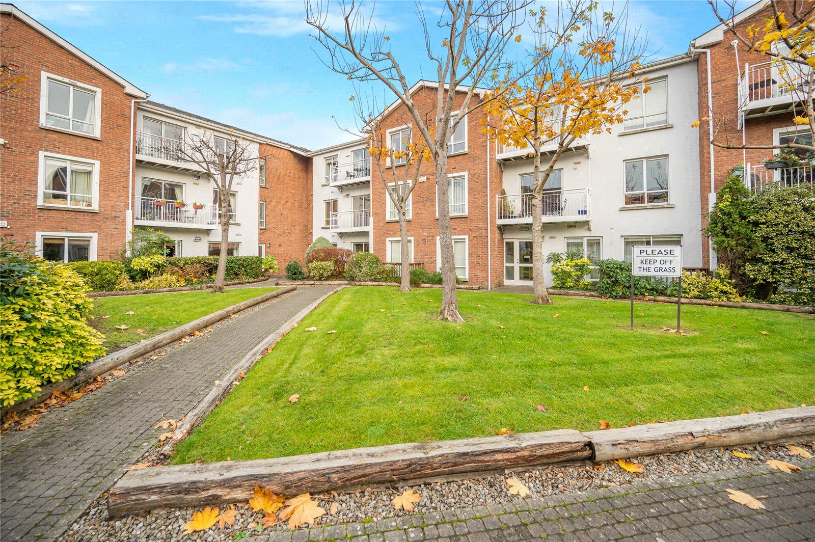 77 Saint James' Wood, 77 Saint James' Woods, South Circular Road, Dublin 8