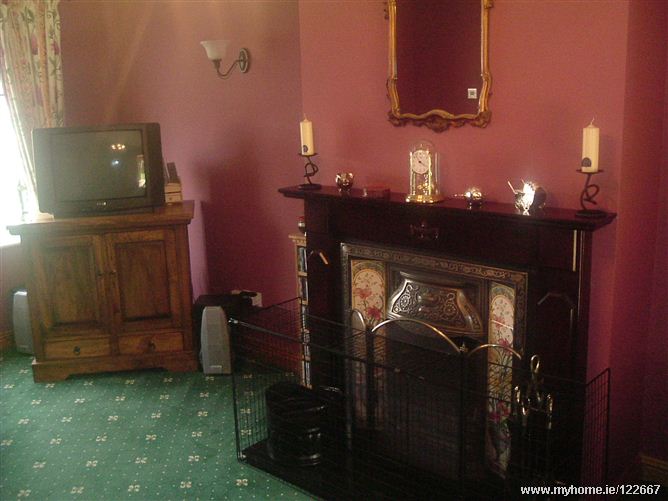 38 Tonlegee Lawns, Athy, Co. Kildare