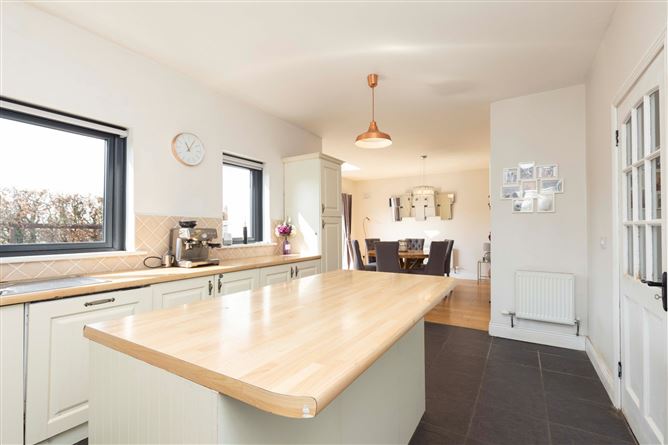 2 Knightsfield Crescent, Dunsany, Co. Meath
