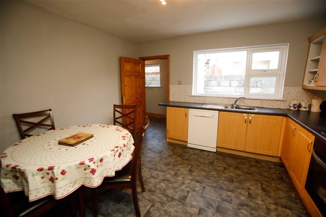 Kevin Barrys, 44 Laurel Court, Oakpark, Tralee, Co. Kerry