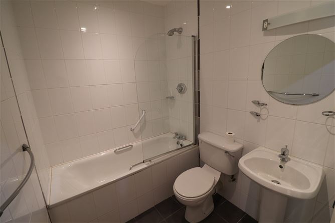 Apt 30 Harbour View, Kincora Harbour, Killaloe, Clare