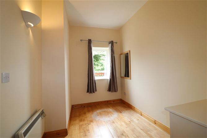 Apt 30 Harbour View, Kincora Harbour, Killaloe, Clare