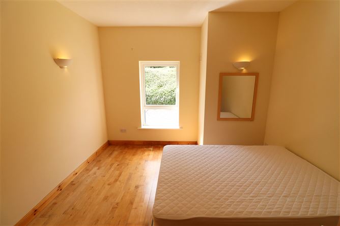 Apt 30 Harbour View, Kincora Harbour, Killaloe, Clare