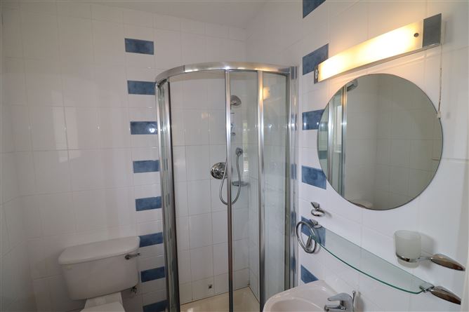 Apt 30 Harbour View, Kincora Harbour, Killaloe, Clare