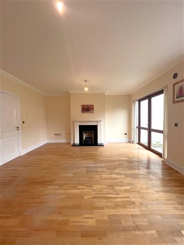 36 waters edge, oldtown demesne, Naas, Co. Kildare