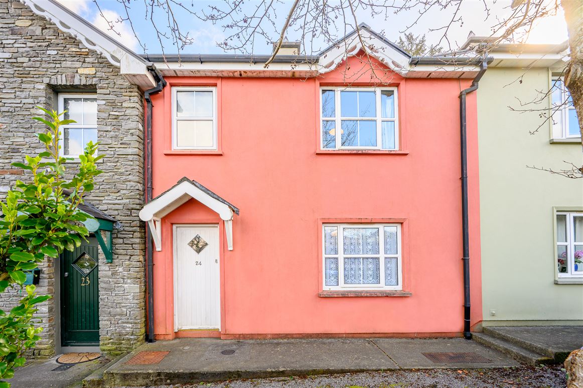24 Dalewood, Glengarriff,   West Cork
