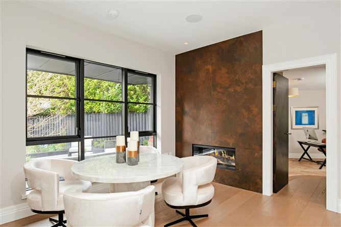 https://photos-a.propertyimages.ie/media/7/6/6/4912667/52158d03-d1d4-4c11-a53d-8e372bf8a320_l.jpg