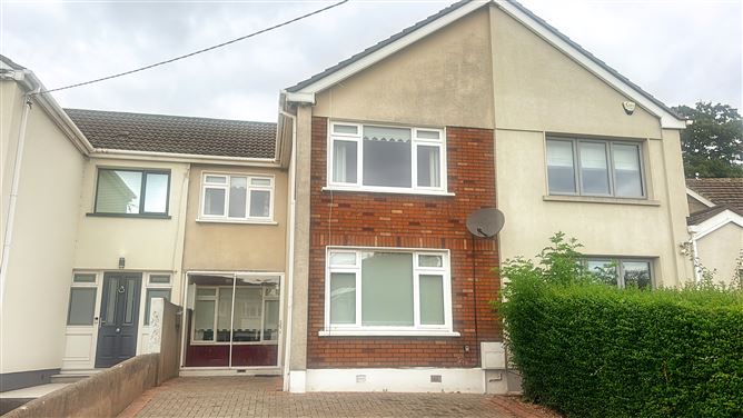 https://photos-a.propertyimages.ie/media/7/6/6/4957667/f5738f4a-1438-44ad-aa0f-d676875bbf04_l.jpeg