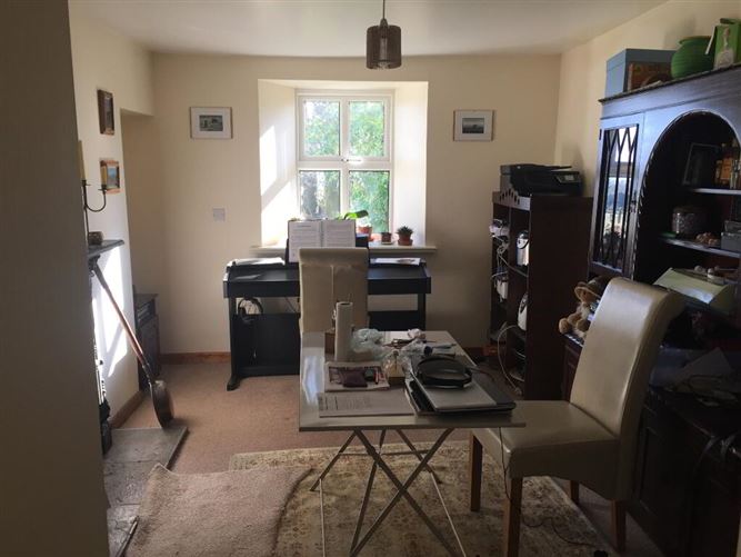 Rose Cottage, Edmonstown, Ballaghaderreen, Roscommon
