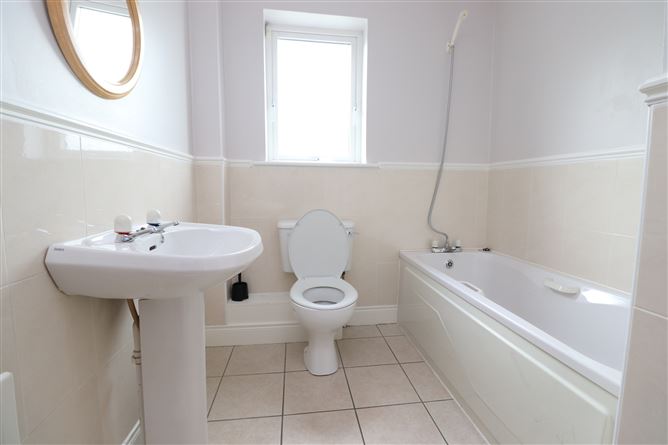 13 River Crescent, Virginia, Cavan