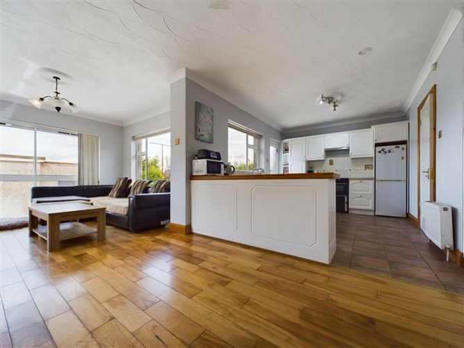 Louisa, 4 Avoca Drive, Avondale, Waterford