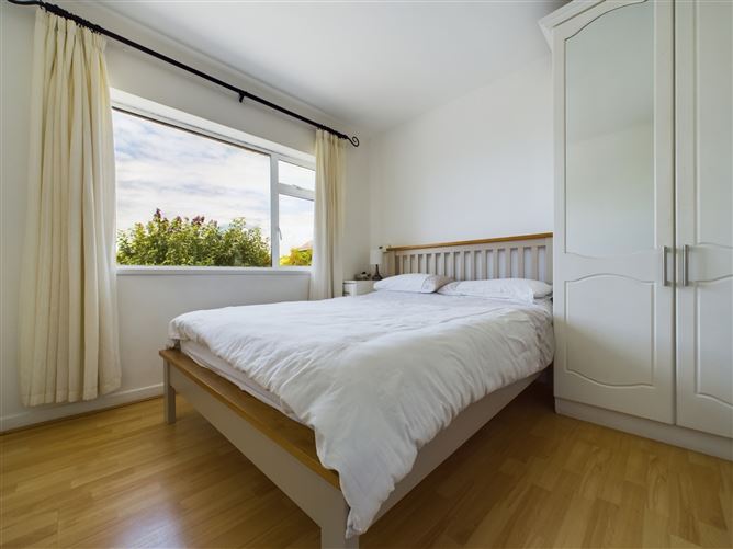 Louisa, 4 Avoca Drive, Avondale, Waterford