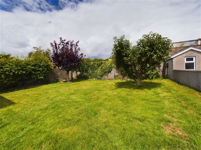 Louisa, 4 Avoca Drive, Avondale, Waterford