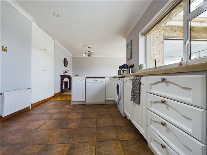 Louisa, 4 Avoca Drive, Avondale, Waterford