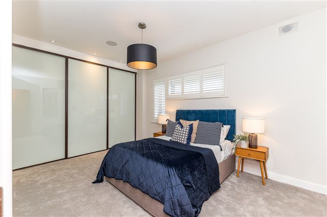 Elevation, Pembroke Place, Ballsbridge, Dublin 4