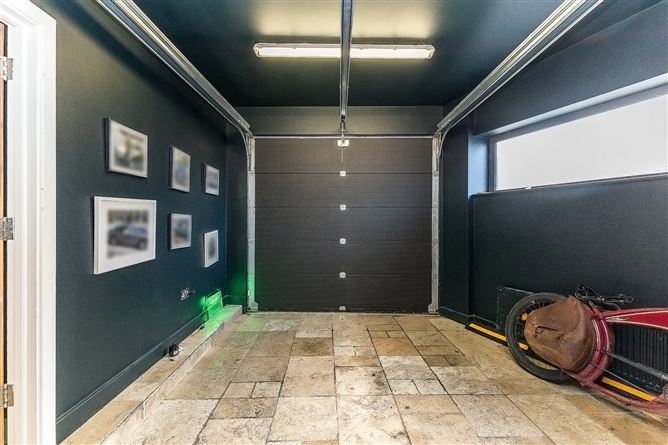 Elevation, Pembroke Place, Ballsbridge, Dublin 4