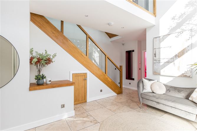 Elevation, Pembroke Place, Ballsbridge, Dublin 4