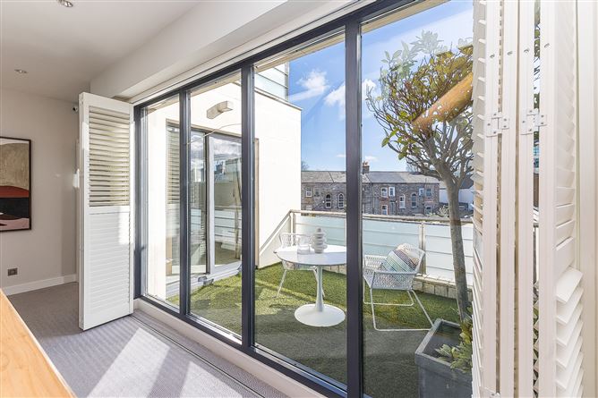 Elevation, Pembroke Place, Ballsbridge, Dublin 4