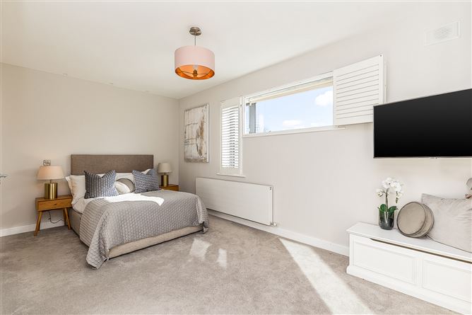 Elevation, Pembroke Place, Ballsbridge, Dublin 4