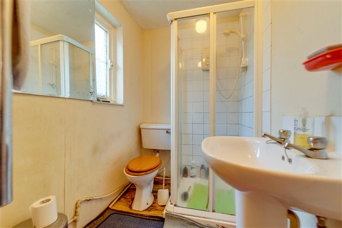 6 Robinhood Road, Clondalkin,   Dublin 22