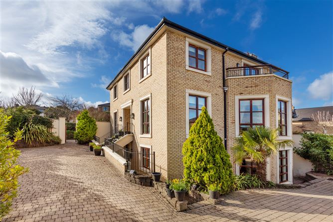 https://photos-a.propertyimages.ie/media/7/6/7/4938767/5e355732-09c7-4619-a583-a434a364e13a_l.jpg