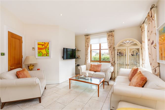 https://photos-a.propertyimages.ie/media/7/6/7/4938767/5e355732-09c7-4619-a583-a434a364e13a_l.jpg