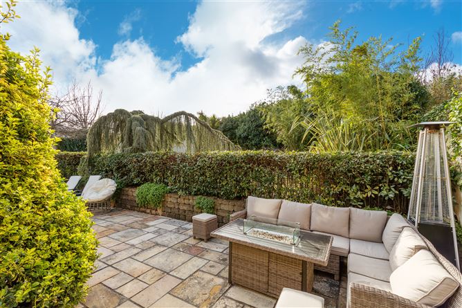 https://photos-a.propertyimages.ie/media/7/6/7/4938767/5e355732-09c7-4619-a583-a434a364e13a_l.jpg