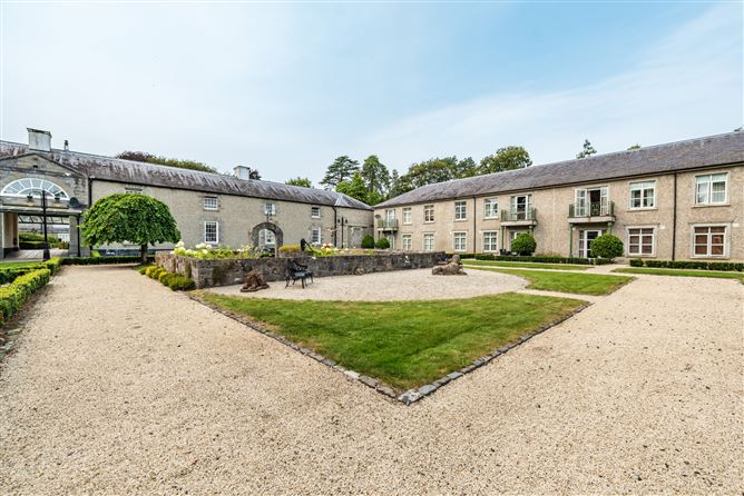 https://photos-a.propertyimages.ie/media/7/6/7/4951767/aae0bf96-e8a3-4a59-93d2-dd5d2d5fa941_l.jpg