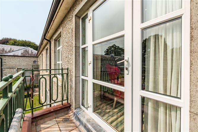 https://photos-a.propertyimages.ie/media/7/6/7/4951767/aae0bf96-e8a3-4a59-93d2-dd5d2d5fa941_l.jpg