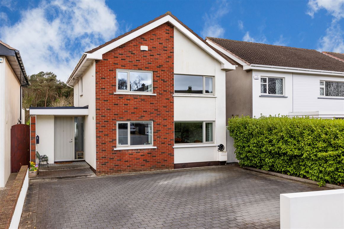 5 Ashleigh Lawn, Malahide, Co. Dublin