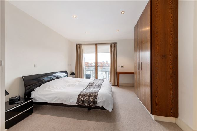 Penthouse, 76 Castle Way, Golden Lane, Dublin 8