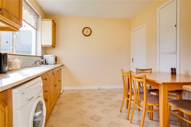 24 Woodlands Road, Cabinteely, Dublin 18