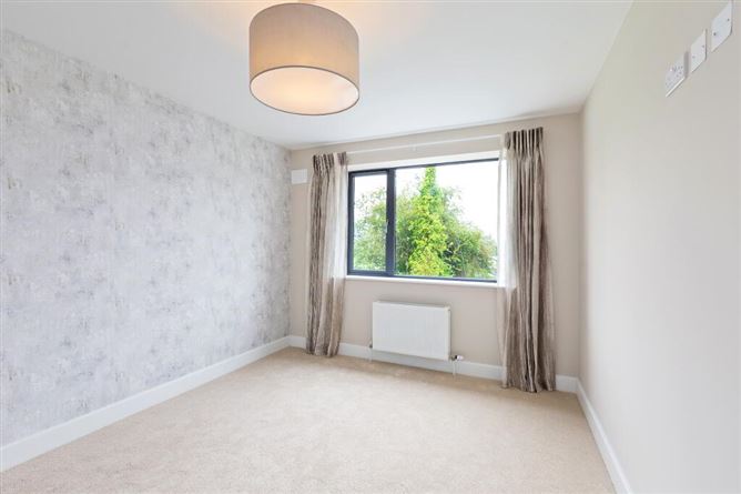 1 Palmville Close, Esker Lane, Lucan, Dublin