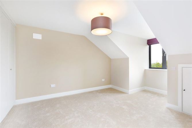 1 Palmville Close, Esker Lane, Lucan, Dublin