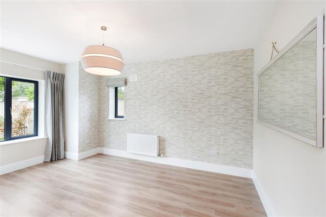 1 Palmville Close, Esker Lane, Lucan, Dublin
