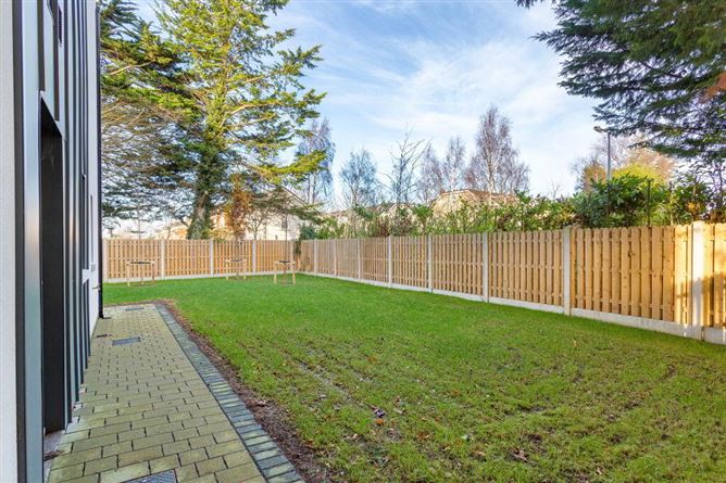 1 Palmville Close, Esker Lane, Lucan, Dublin