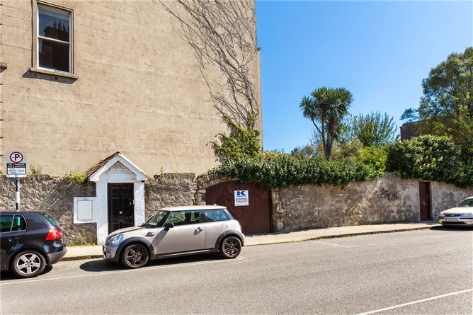 16 Longford Terrace, Monkstown, Co. Dublin