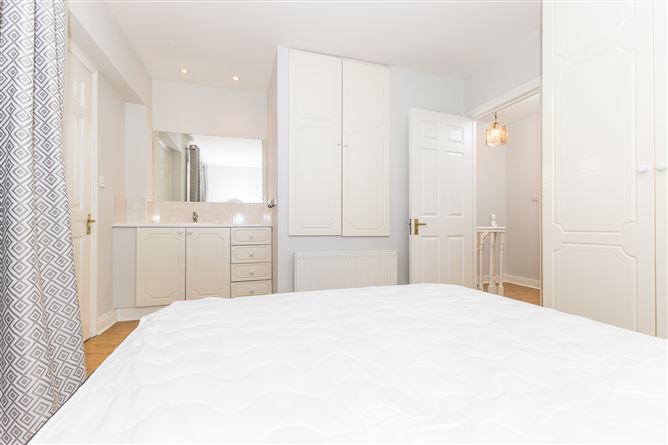 7 Strand Court, Malahide, Dublin