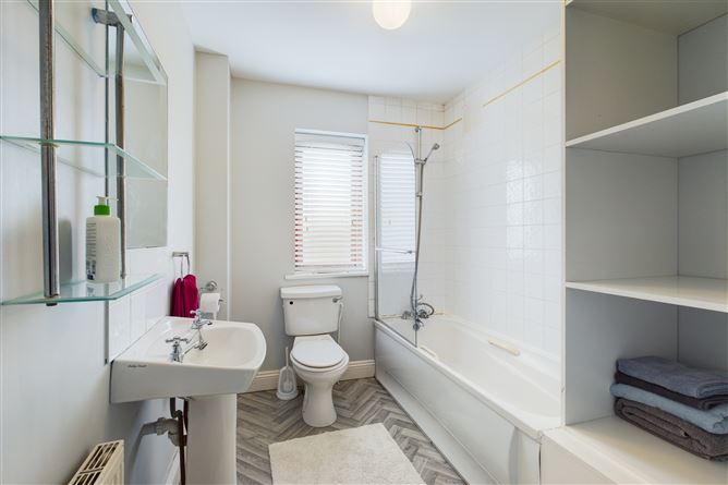 6 Esker Drive, Ardkeen Village, Waterford City, Waterford